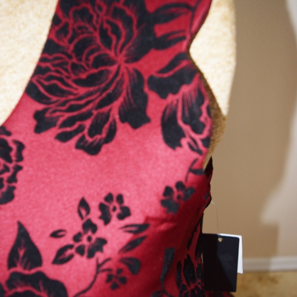 NWT City Studio Womens Red Velvet Mini Fit & Flare Dress - Picture 4 of 5